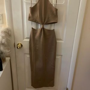 Windsor Nude Cut-Out Dress🤎
